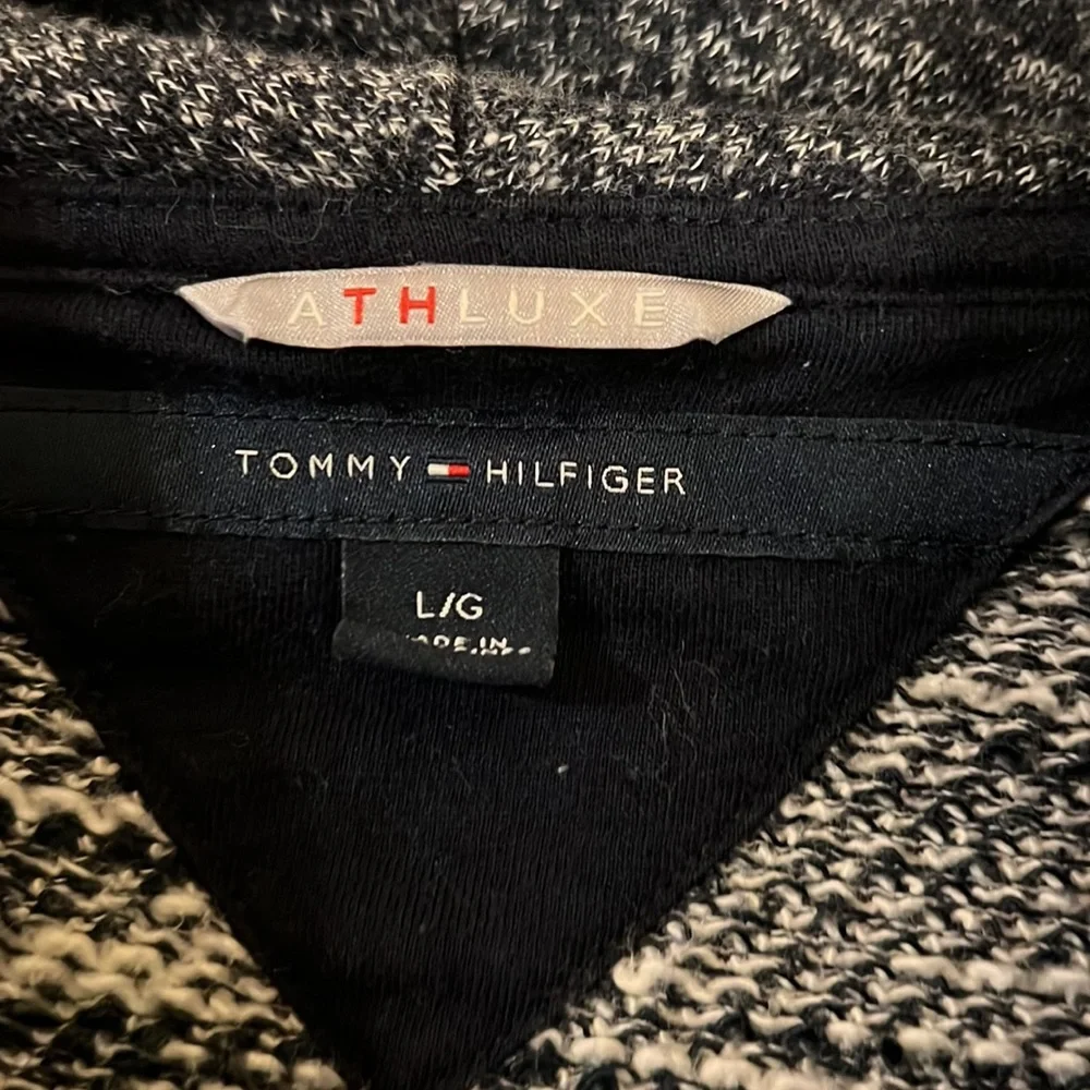 Sweater - Picture 3 of 3